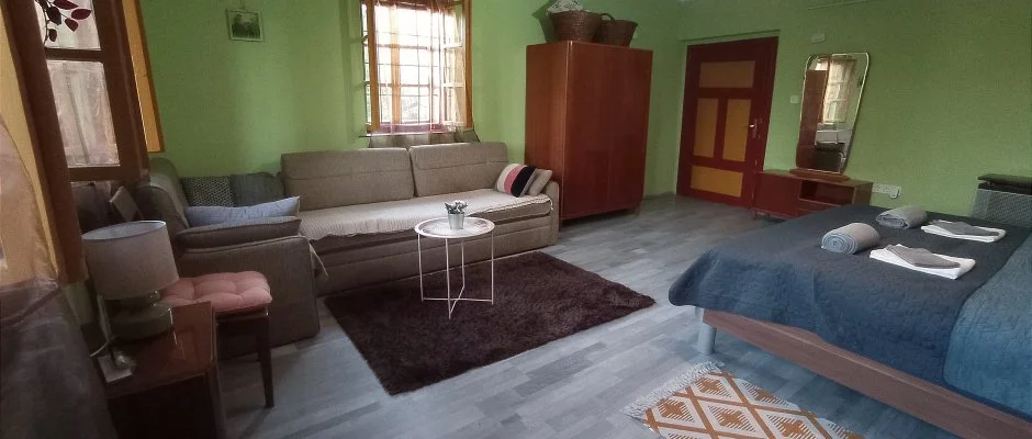 Pni Kuck Vendghz s Minifarm Hosszvlgy