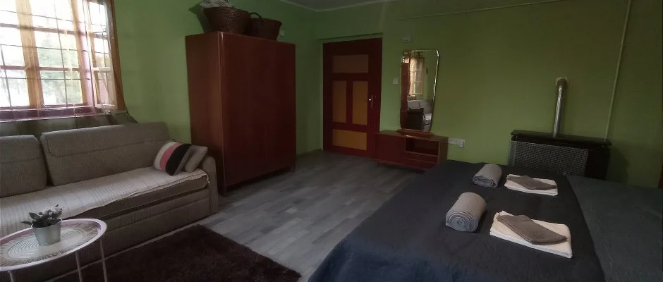 Pni Kuck Vendghz s Minifarm Hosszvlgy