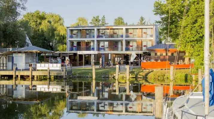 Port Panzi Balatonmriafrd
