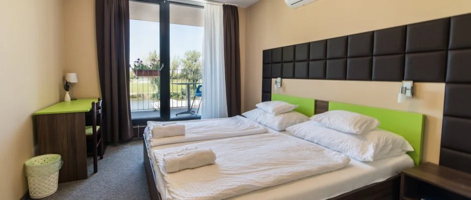 Port tterem & Panzi Balatonmriafrd