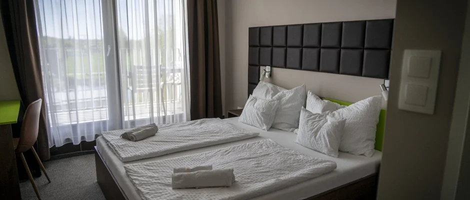 Port tterem & Panzi Balatonmriafrd