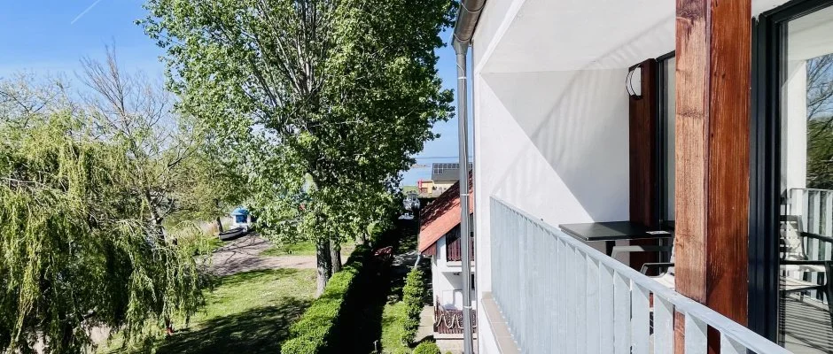 Port tterem & Panzi Balatonmriafrd