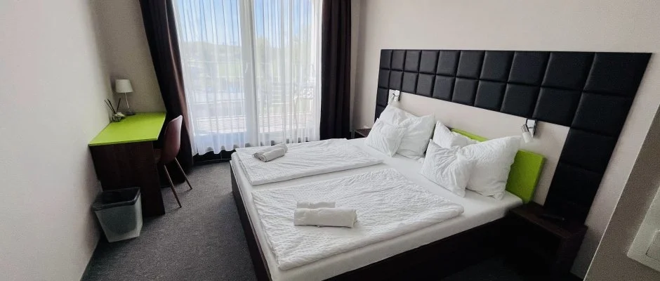 Port tterem & Panzi Balatonmriafrd