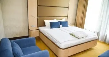 Két ünnep között