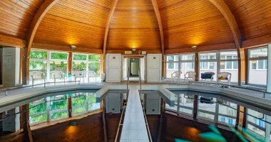 K�nyeztet� wellness �s gy�gy-term�l csomag (min. 5 �j)