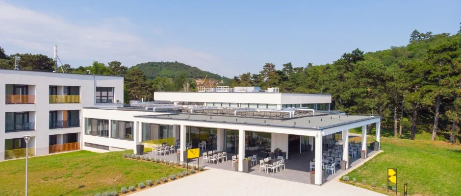 Rkczi Hotel, Tbor s Rendezvnykzpont Storaljajhely