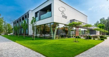 Napi �rak reggelivel (1 �jt�l)