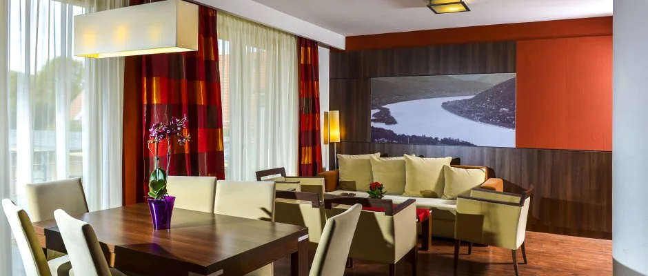 Royal Club Hotel Visegrd