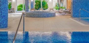Royal Club Hotel - Kedvezm�nyes �r teljes el�refizet�ssel