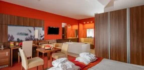Royal Club Hotel - Kar�csony - teljes el�refizet�ssel