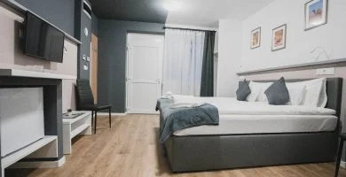 Legjobb �r �nell�t�ssal (1 �jt�l)