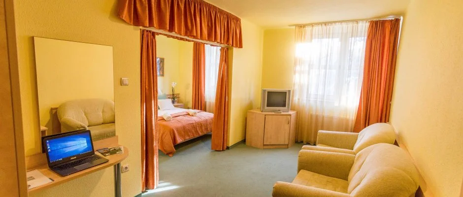 Salg Hotel Salgtarjn-Eresztvny