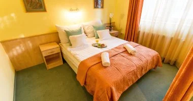 Szilveszter (min. 2 j)