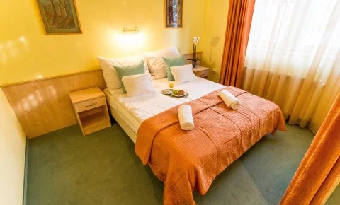 Salgó Hotel Salgótarján-Eresztvény - Két ünnep között