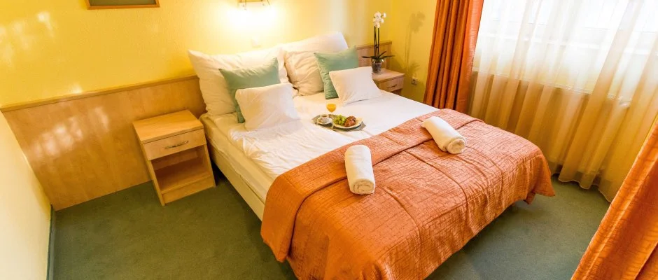 Salg Hotel Salgtarjn-Eresztvny