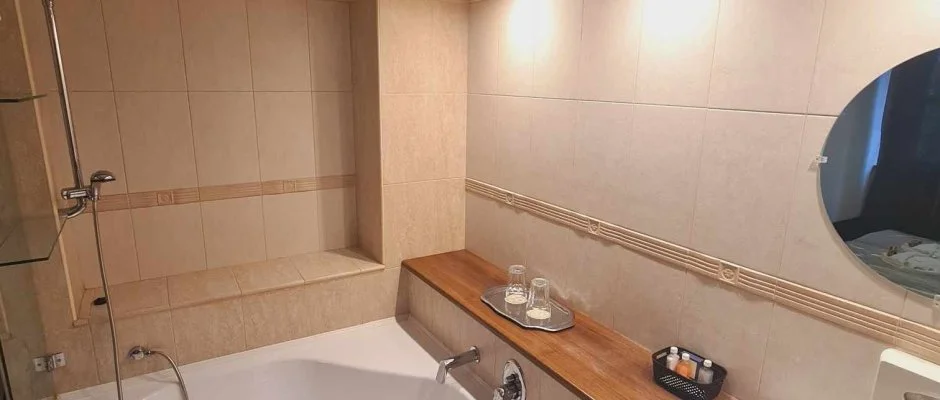 Salg Hotel Salgtarjn-Eresztvny