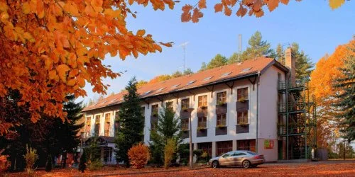 Salg� Hotel Salg�tarj�n-Eresztv�ny