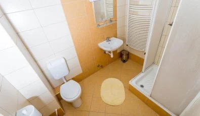 Salg Hotel Salgtarjn-Eresztvny