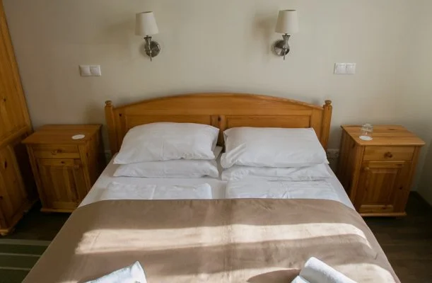 Sasrti Vadszkastly Almamellk