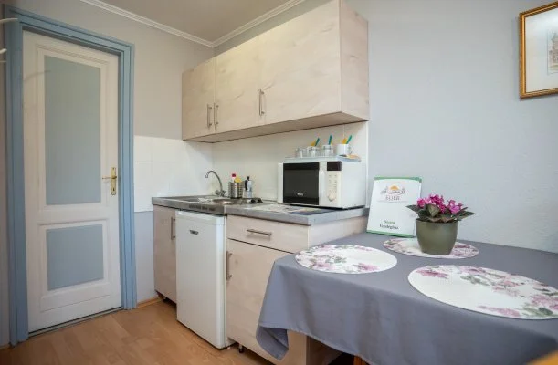 Siesta Vend�gh�z Eger