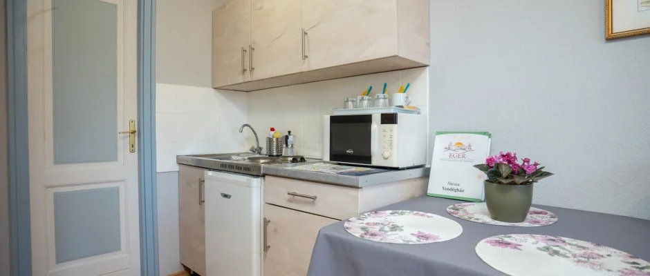 Siesta Vend�gh�z Eger