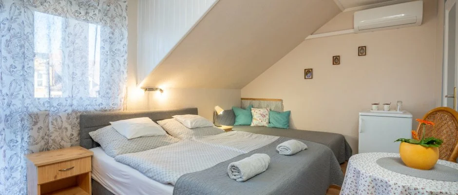 Siesta Vend�gh�z Eger