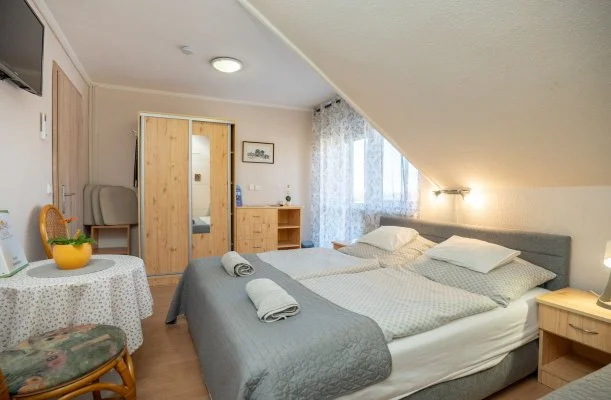 Siesta Vend�gh�z Eger