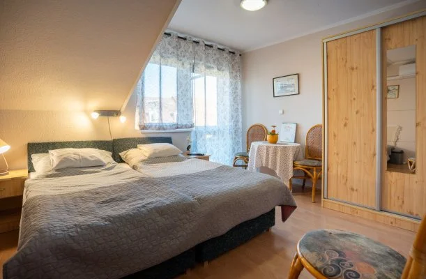 Siesta Vend�gh�z Eger