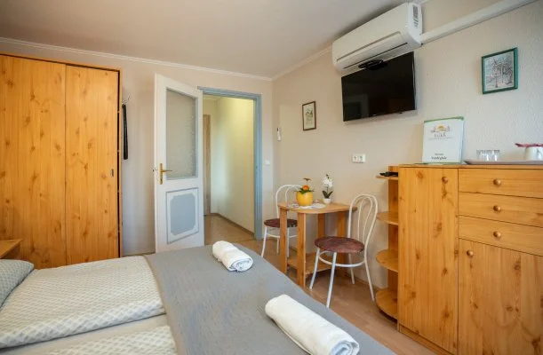 Siesta Vend�gh�z Eger