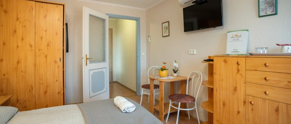 Siesta Vend�gh�z Eger