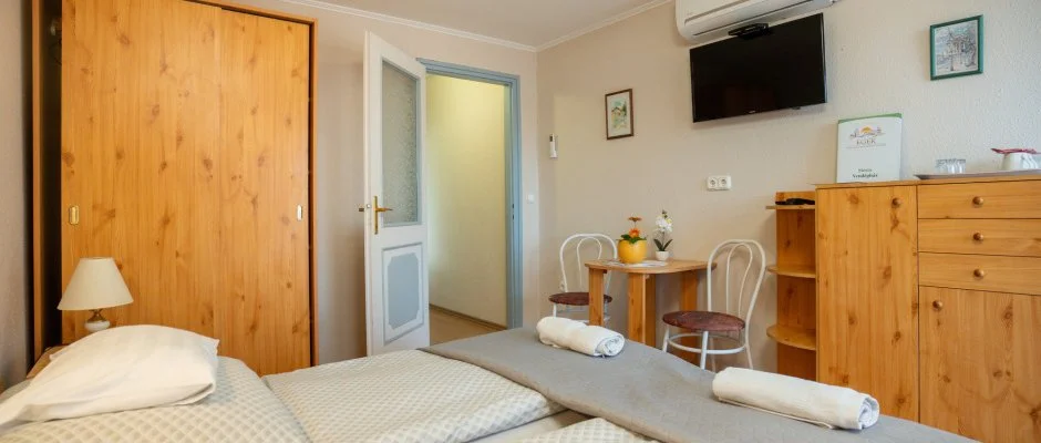 Siesta Vend�gh�z Eger