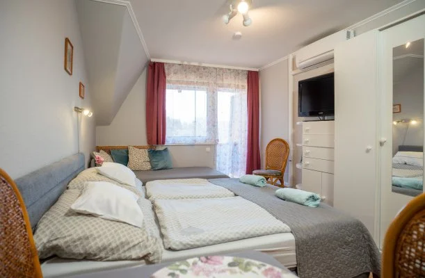 Siesta Vend�gh�z Eger