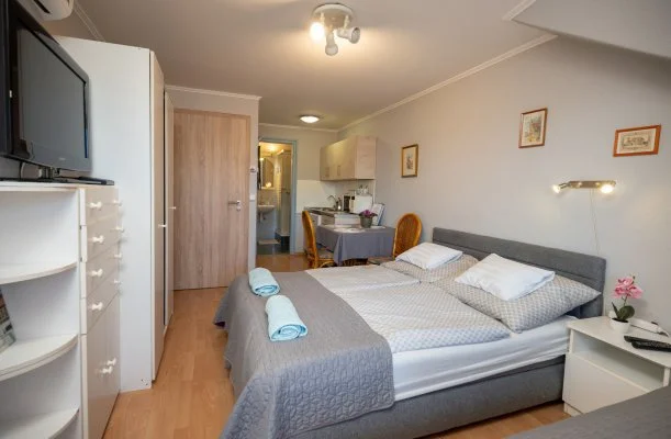 Siesta Vend�gh�z Eger