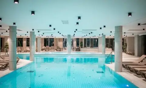 Ambient Hotel Sikonda - Előrefizetési kedvezmény félpanzióval