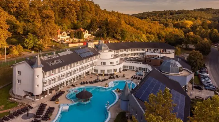 Ambient Hotel & AromaSPA Sikonda