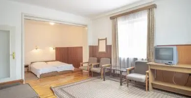 Napi �rak reggelivel (1 �jt�l)