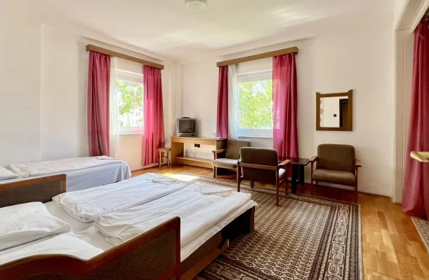 Sirly Hotel Balatonlelle