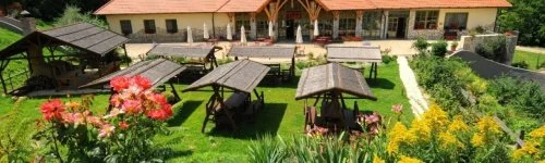 Somogy Kertje �d�l�falu �s �tterem Bonnya