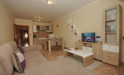 Szamócás Apartman Gyula - Kedvező ajánlat