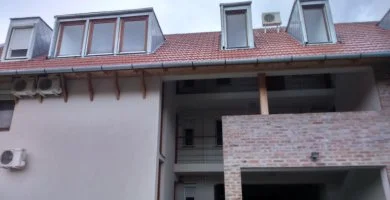 Szilveszter (min. 2 �j)