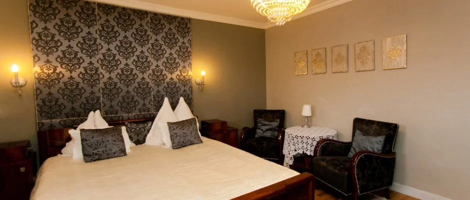 Szrcsa Hotel Szkesfehrvr