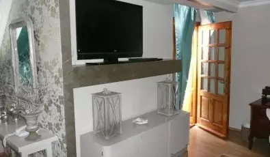 Szrcsa Hotel Szkesfehrvr