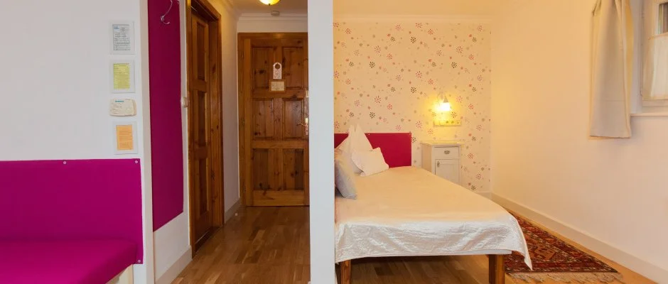 Szrcsa Hotel Szkesfehrvr