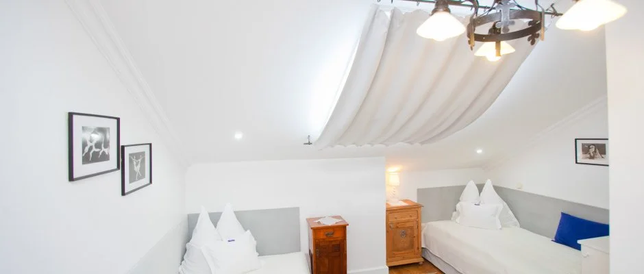 Szrcsa Hotel Szkesfehrvr