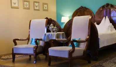 Szrcsa Hotel Szkesfehrvr