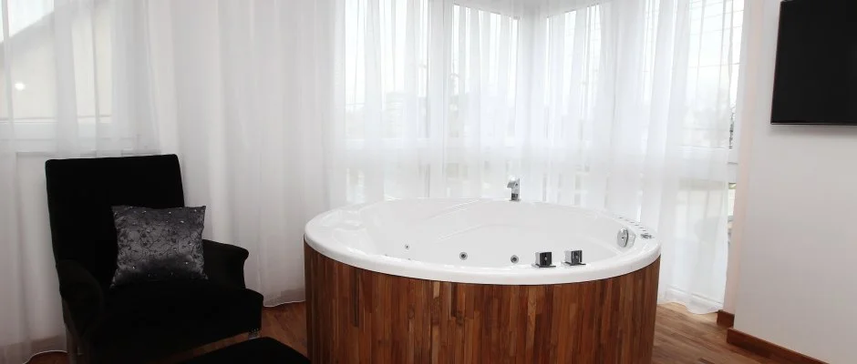 Szrcsa Hotel Szkesfehrvr