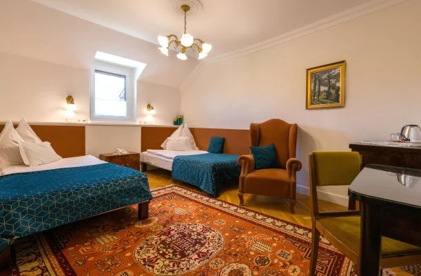 Szárcsa Hotel Székesfehérvár