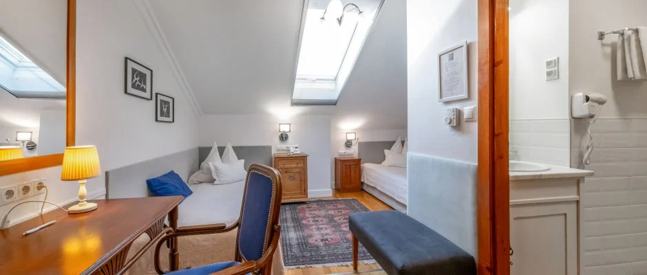 Sz�rcsa Hotel Sz�kesfeh�rv�r