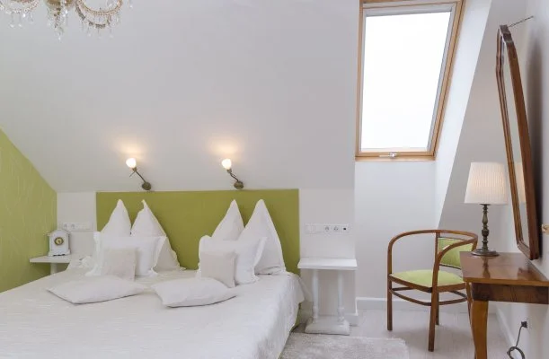 Szárcsa Hotel Székesfehérvár
