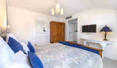 Sz�rcsa Hotel Sz�kesfeh�rv�r